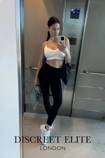 Russian escort Lera