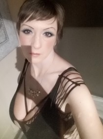 Eve Hell PornStar 36 years old girl