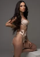 bisexual escort Antonella