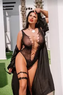 Gloria 61489989641 1000 AED per hour