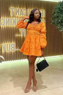 Escort DALLAS with black hair