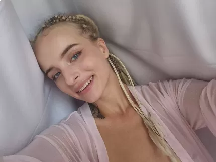 Yaroslava 15794730263 23 years old girl