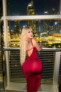 Escort Azul 15794730263 with blonde hair