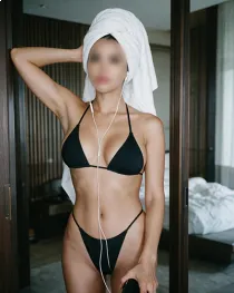 Escort Suki Shine  with black hair