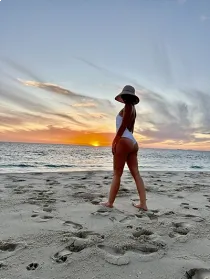 Bonnie B escort available in Perth