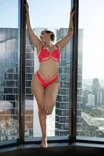 Pixie Lee escort available in Perth