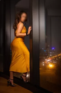 European escort Nina Stone