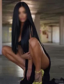 Natasha Monroe 40 years old girl