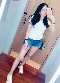 Escort Jazaa with black hair
