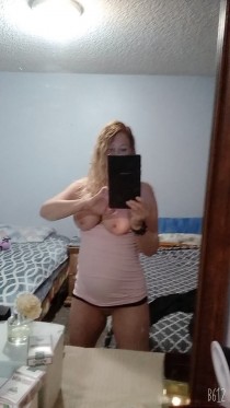 Cassie 38 years old girl