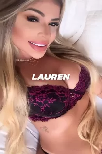 Lauren escort available in Doha