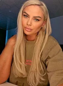 Kay escort available in London