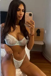 Selestia D bust size Natural