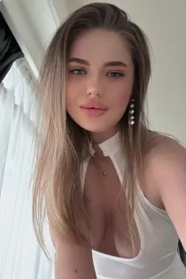 Baronessa escort available in London