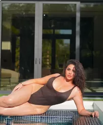 Brenda 29 years old girl
