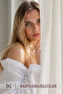 Alesia 24 years old girl