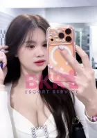Stunning Thai escort