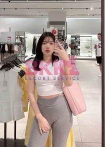 Sunny 25 years old girl