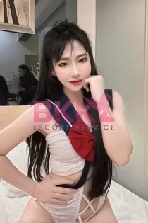 Thai escort Eva