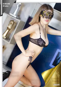 Colombian escort ANAHI EROTICAS