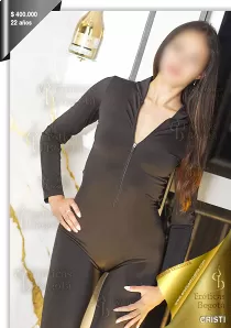 Escort CRISTI EROTICAS with marrón hair