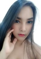 Thai Izzy elegant model