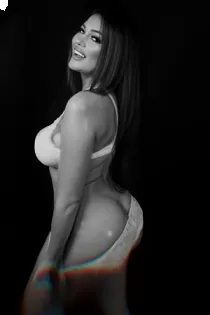 European escort Lara Sparkles