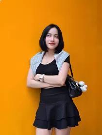 Young escort 21 years old girl