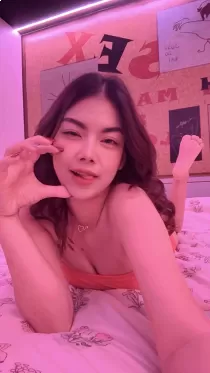 Bangkok escort Dara 24 years old girl