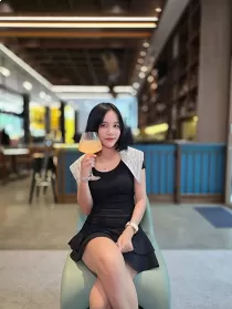 Escort Young escort with black hair