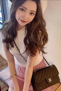 Chinese escort Ashley