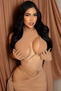 Escort Melinda 34608864696 with black hair