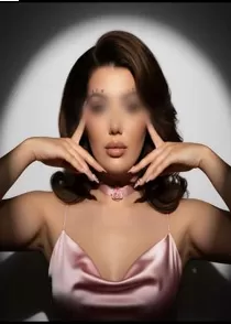 Malek Escortss B bust size Natural