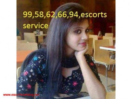 Call Girls Saket escort available in Delhi