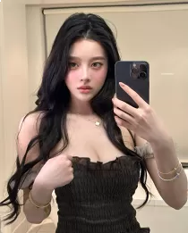 Indonesian escort Anya