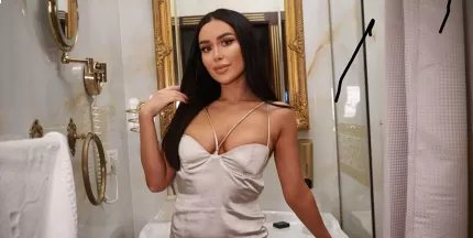 Rebeca C bust size Natural