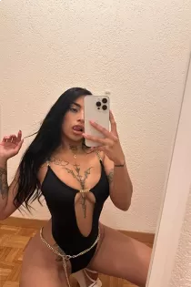 Jasmin B bust size Natural