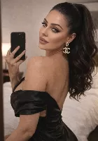 new Claudia Ferrari escort