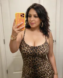 Noreen D bust size Natural