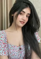 Pakistani brunette escort Maha