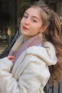 Escort Juliya with blonde hair