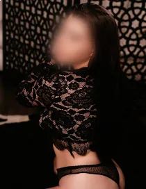 Veronica escort available in Prague