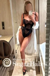 British escort Ava Green